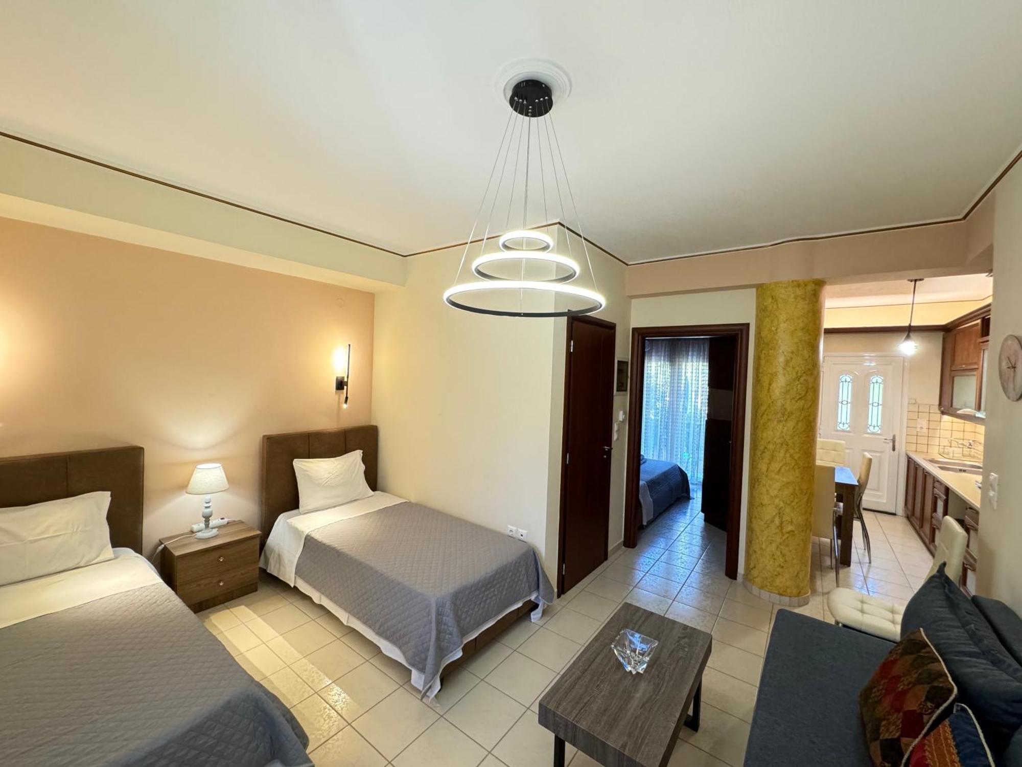 Petit House Under The Rocks Apartment Kalambaka